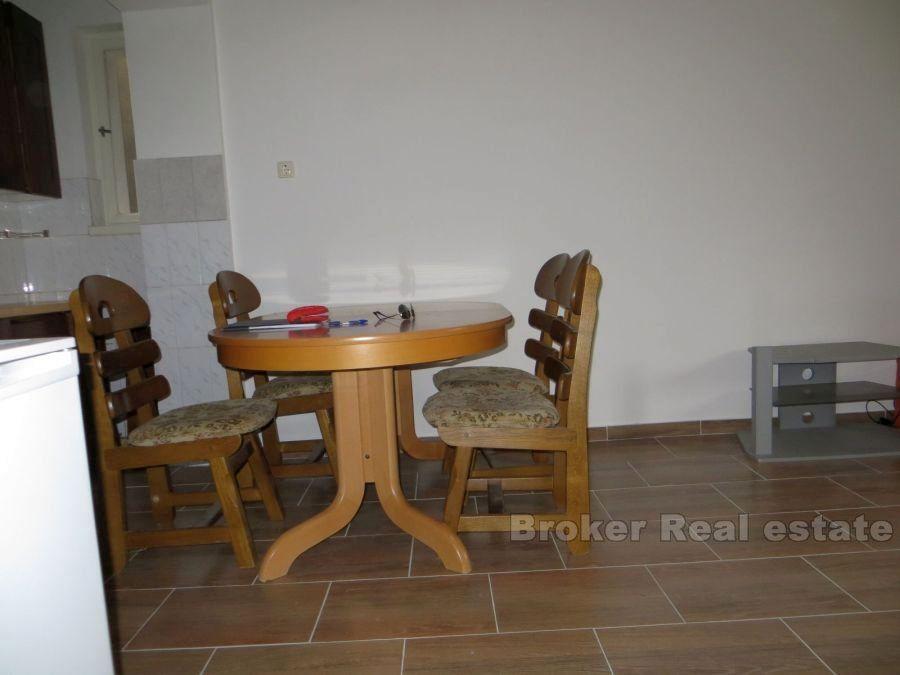 Split - Manus, two-bedroom apartment