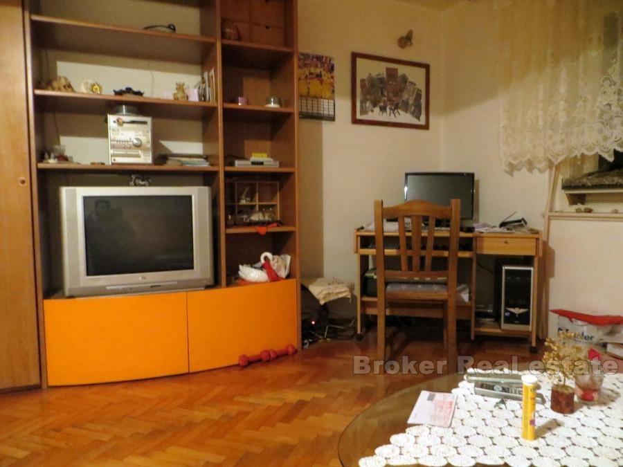 Split, Gripe, byt se dvěma ložnicemi