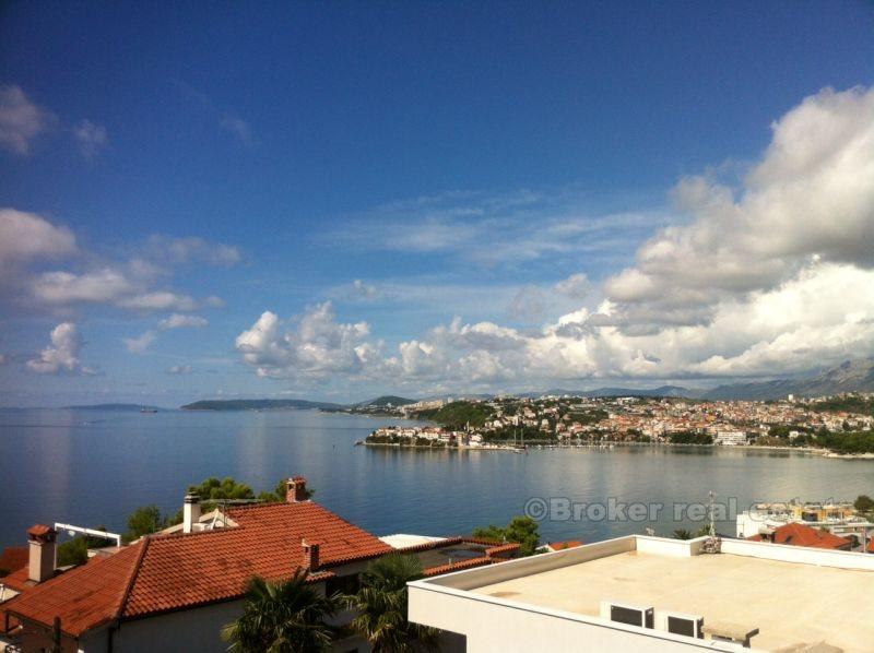 Strozanac, appartement en duplex