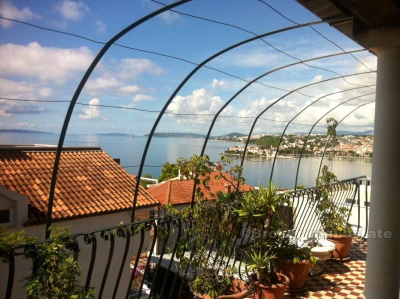 Strozanac, appartement en duplex