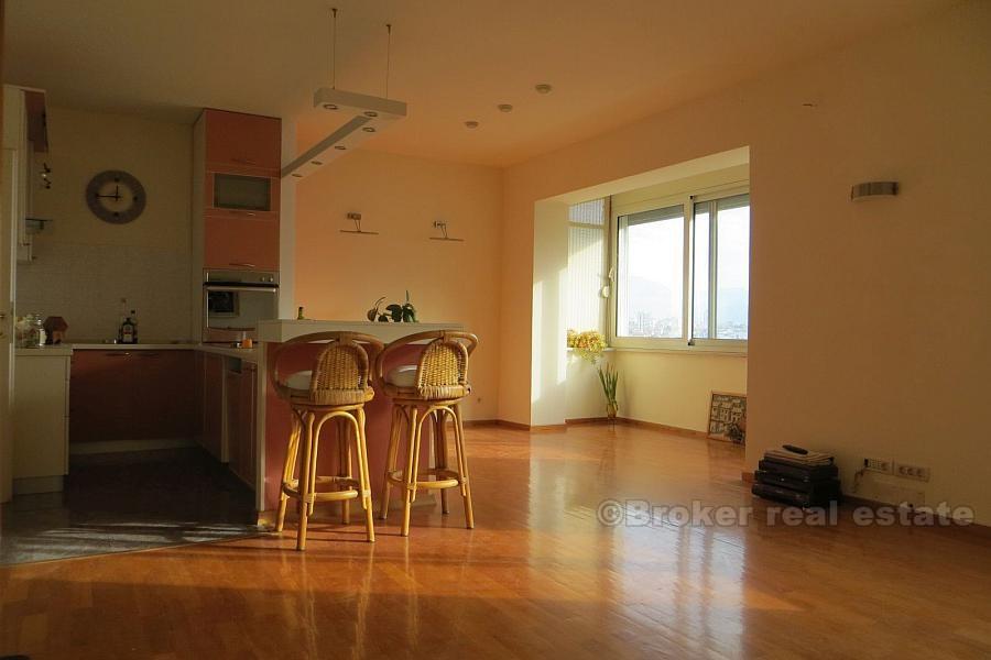 Split, Meje, two-bedroom renovated apartment
