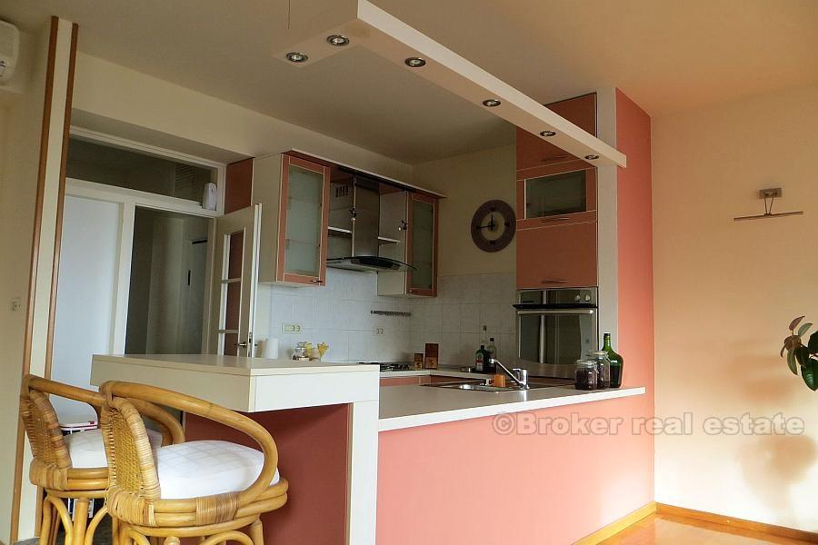 Split, Meje, two-bedroom renovated apartment