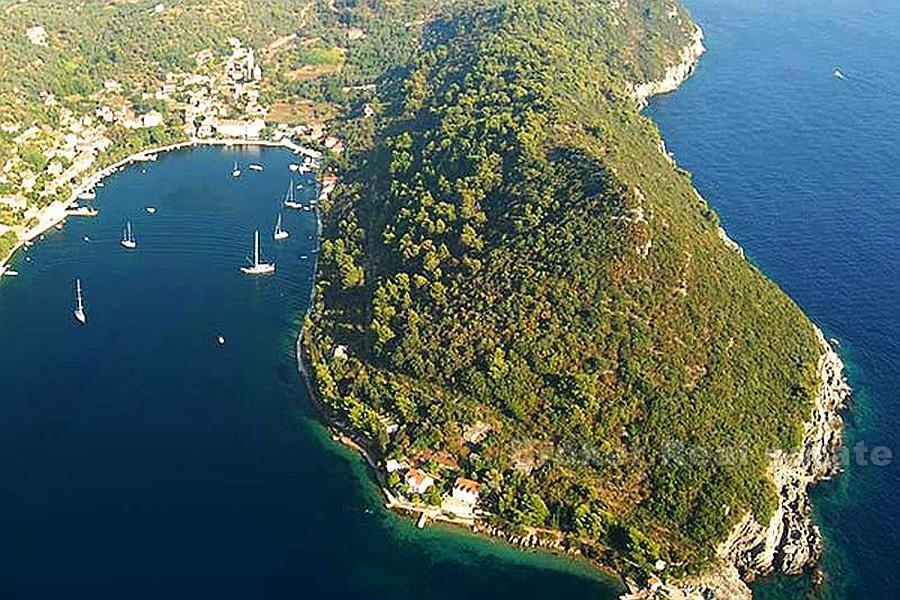 island of Sipan, building plot