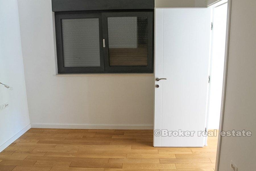 Split - apartament z czterema sypialniami, widok na morze