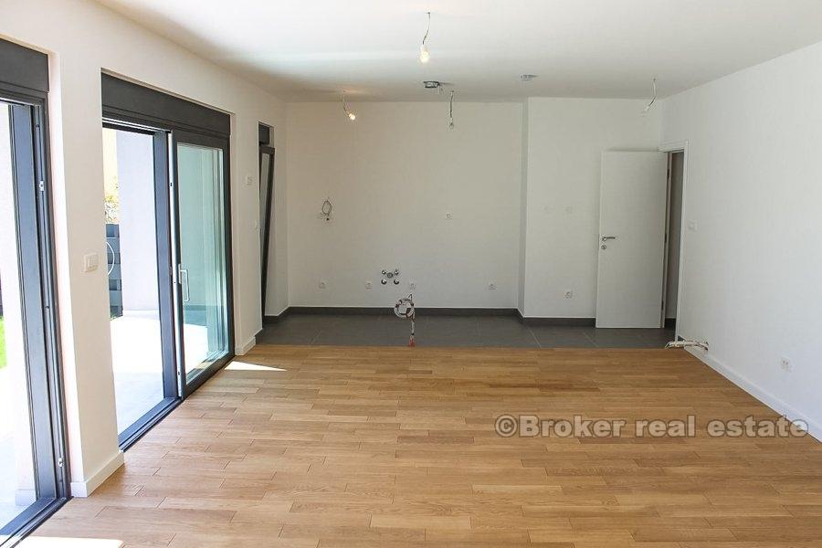 Split - apartament z czterema sypialniami, widok na morze