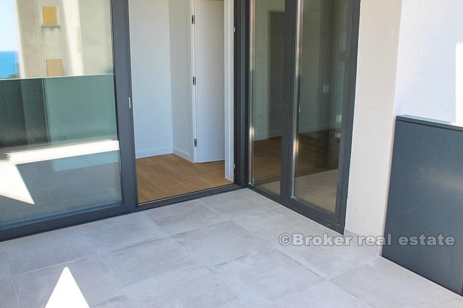 Split - apartament z czterema sypialniami, widok na morze