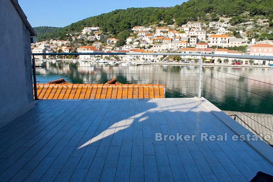 wyspa Brac, kamienny dom