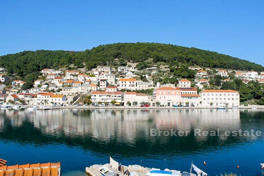 wyspa Brac, kamienny dom