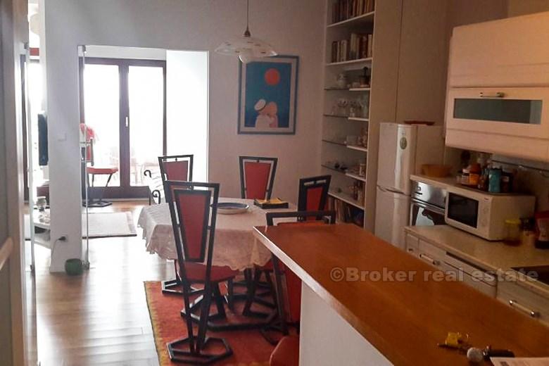 Split, Pazdigrad - appartement de deux chambres