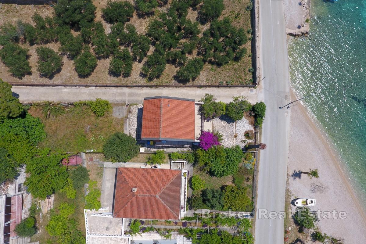 près d'Orebic, maison au bord de la mer