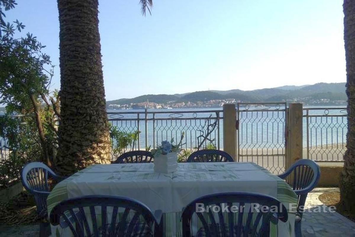 près d'Orebic, maison au bord de la mer