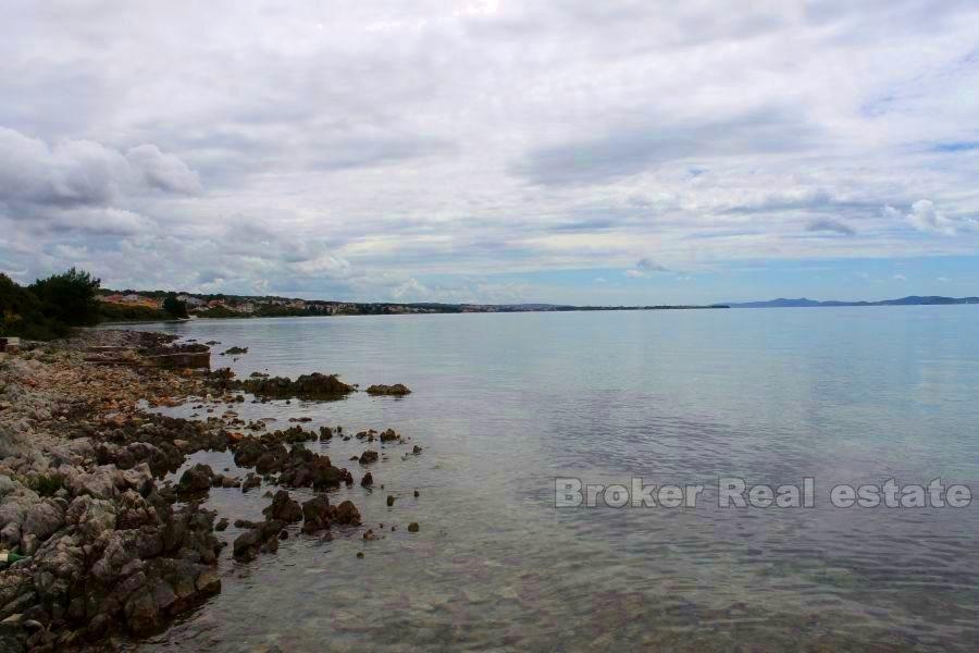Zadar, Petrčane, građevinsko zemljište uz more