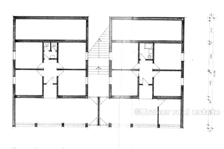 øya Korcula, hus ved sjøen
