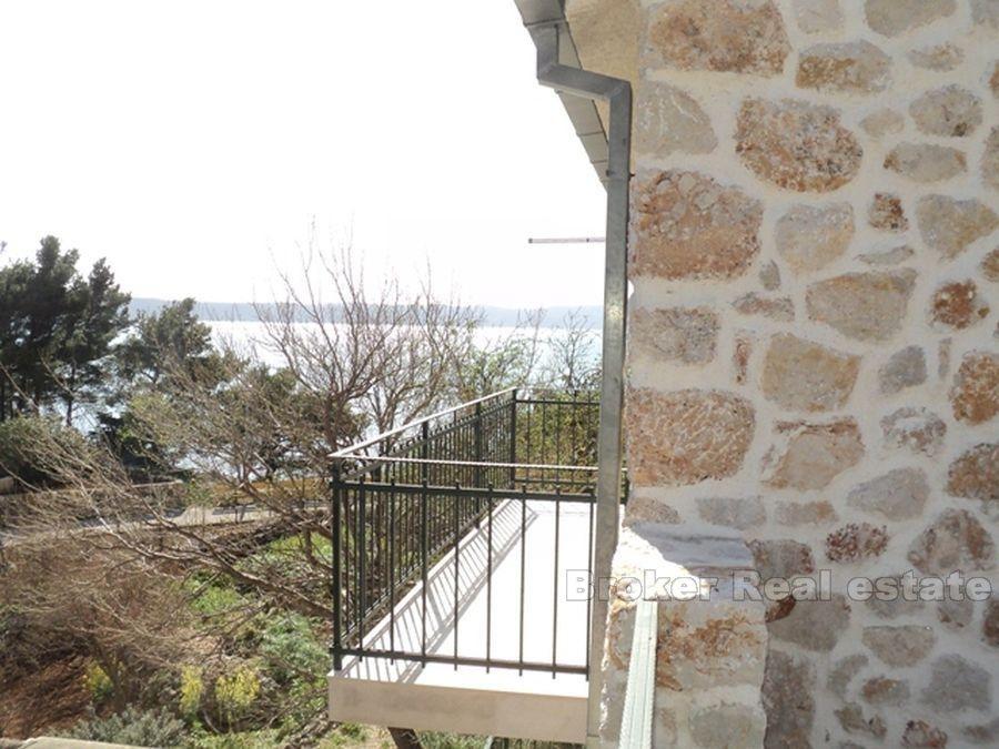 Makarska Riviera, maison jumelée en pierre