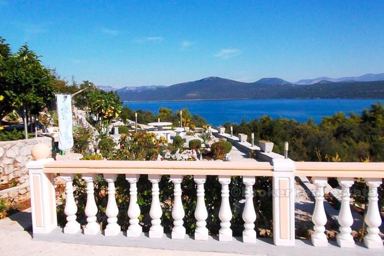 Peljesac peninsula, nice detached house