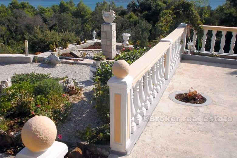 Peljesac peninsula, nice detached house