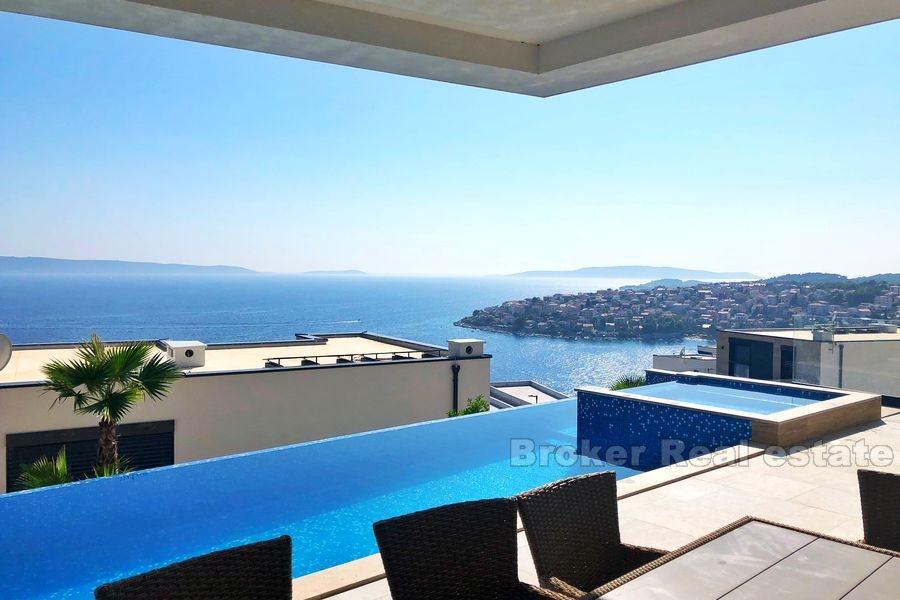 ön Ciovo, 6 nya lyxiga moderna villor