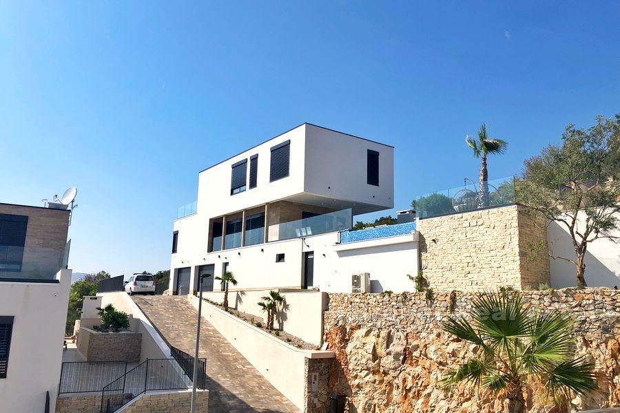 wyspa Ciovo, 6 nowych luksusowych nowoczesnych willi