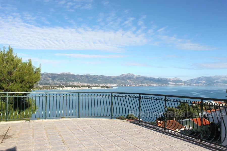 ostrov Čiovo, dům s 9 byty