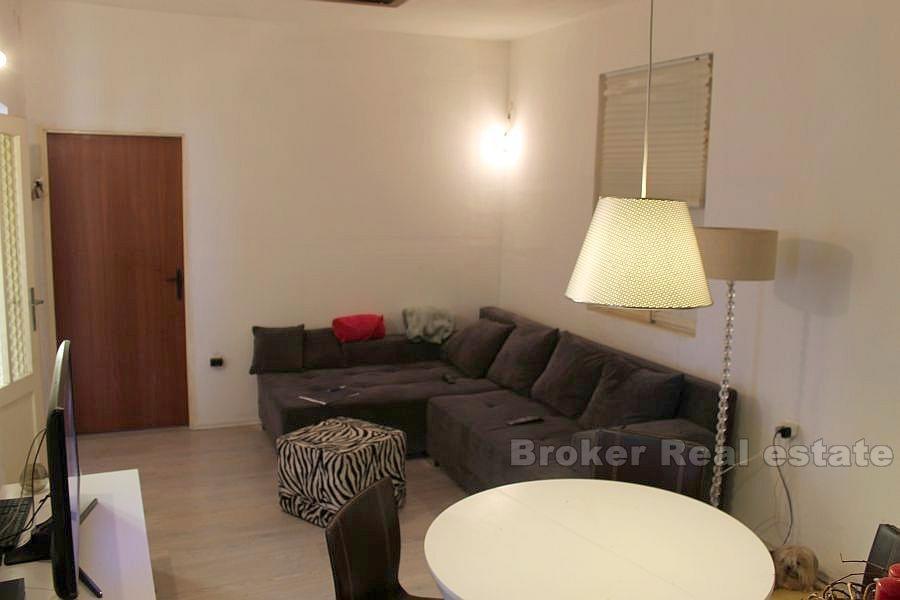 Solin, połowa domu rodzinnego i pierwsze piętro starego domu