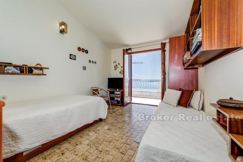 Omis Riviera, Haus mit Meerblick