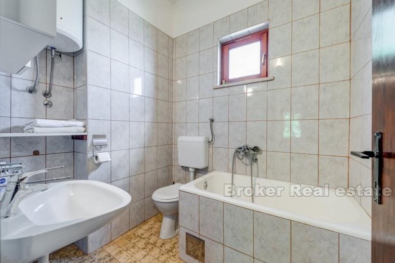 Omis Riviera, Haus mit Meerblick