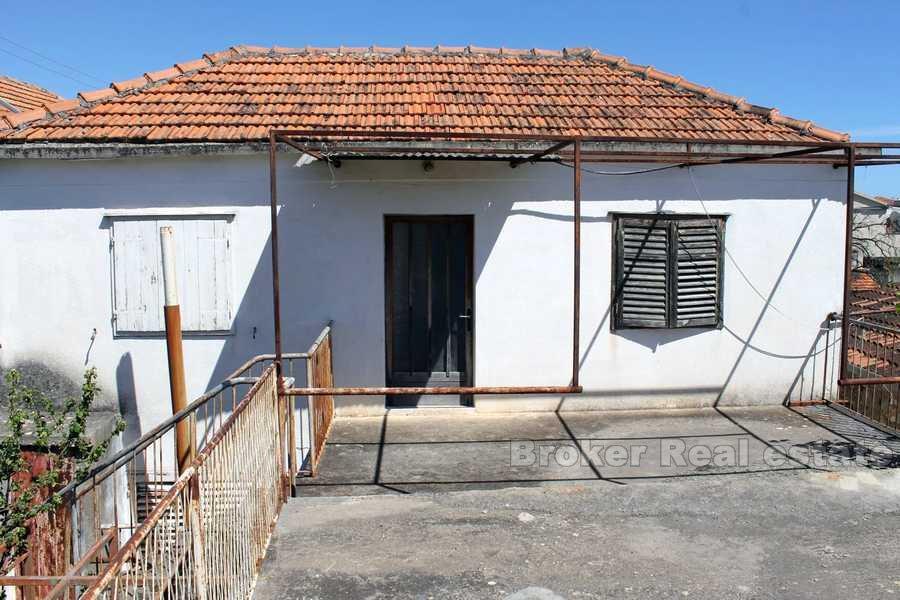 Marina - Casa indipendente da ristrutturare