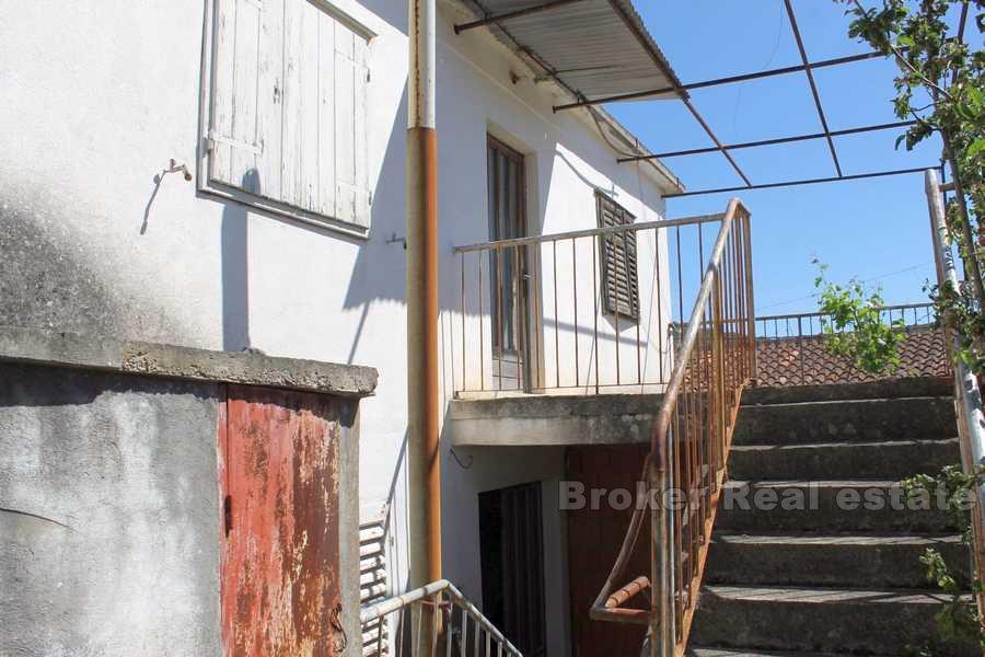 Marina - Casa indipendente da ristrutturare