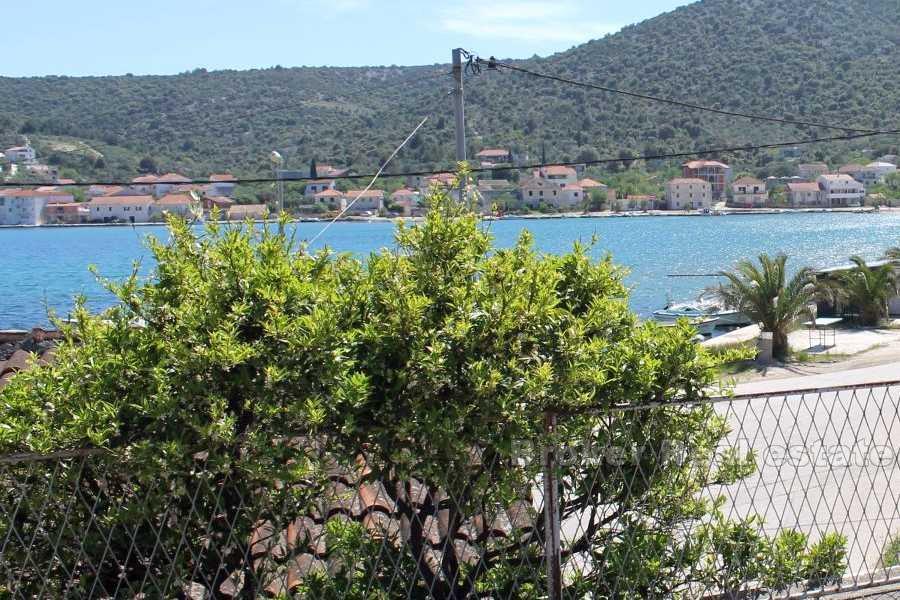 Marina - Casa indipendente da ristrutturare