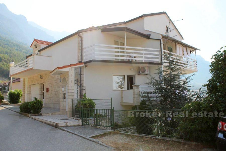 Baska Voda, immeuble