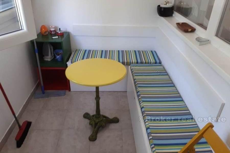 Split, Skalice, bel appartement de deux chambres