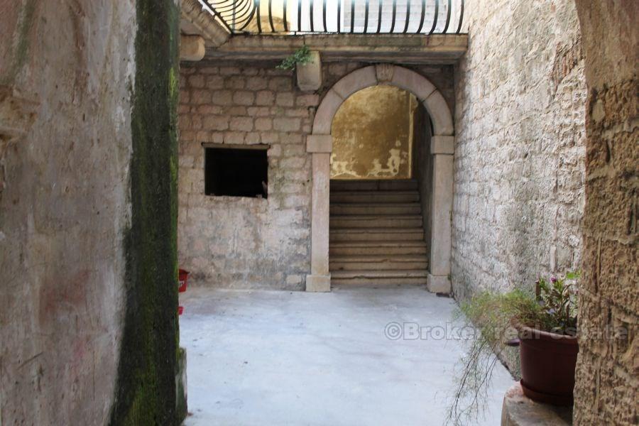 Trogir - Two apartments