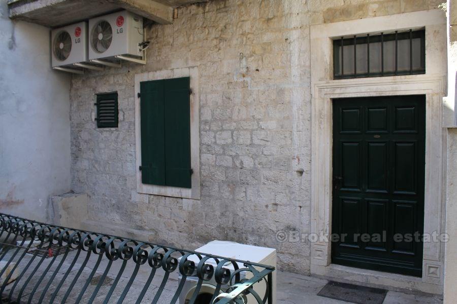 Trogir - Two apartments