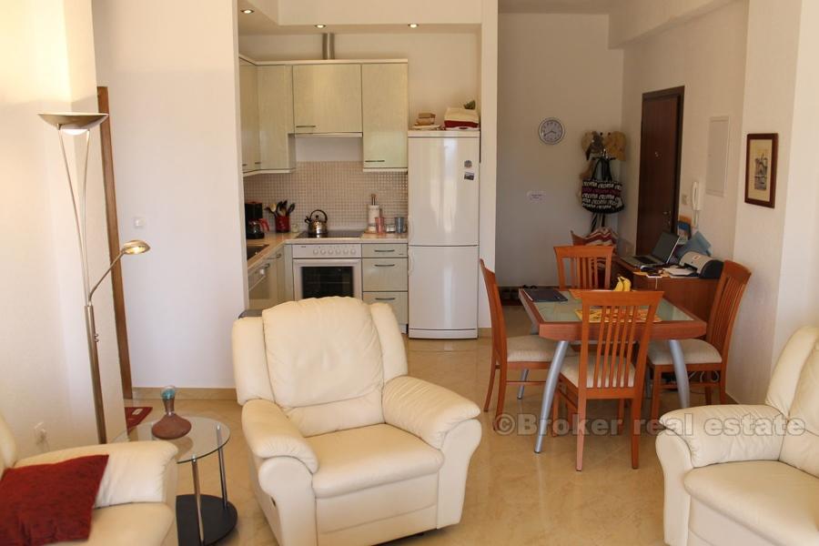 Trogir, komfortowe mieszkanie z trzema sypialniami