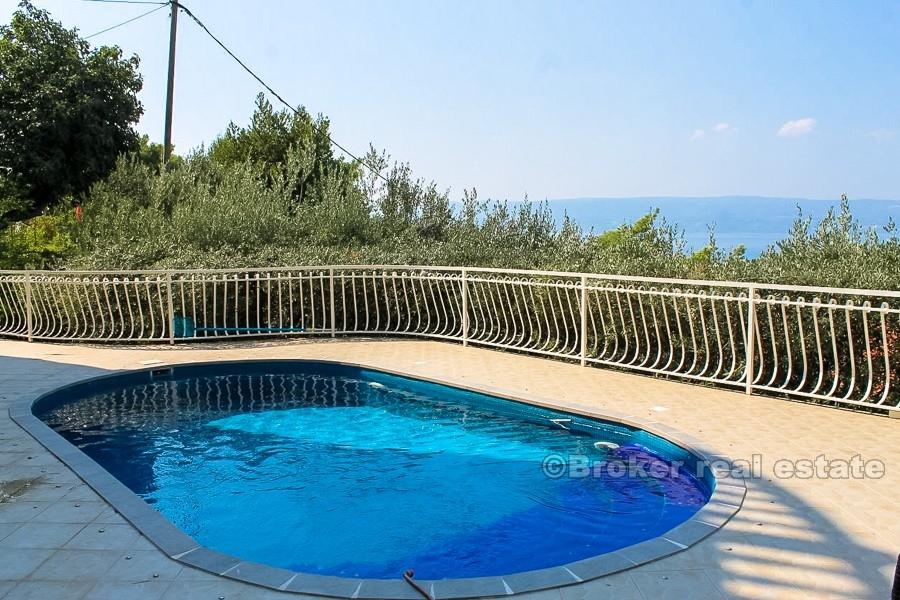 Омиш - отдельно стоящий дом с видом на море