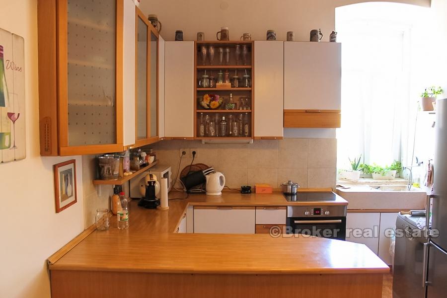 Split center - Trzypokojowe mieszkanie w centrum miasta