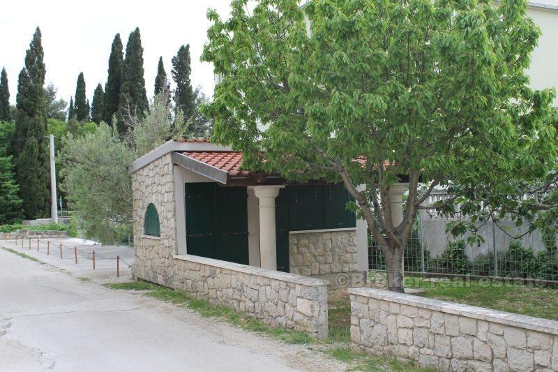 Kastela, près de Split, complexe commercial