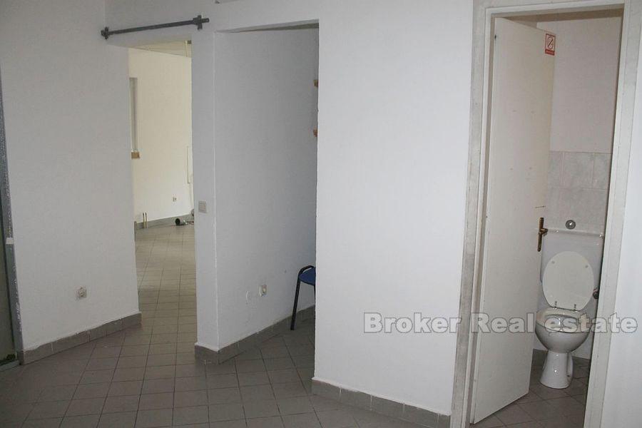 Solin, romslig forretningsområde