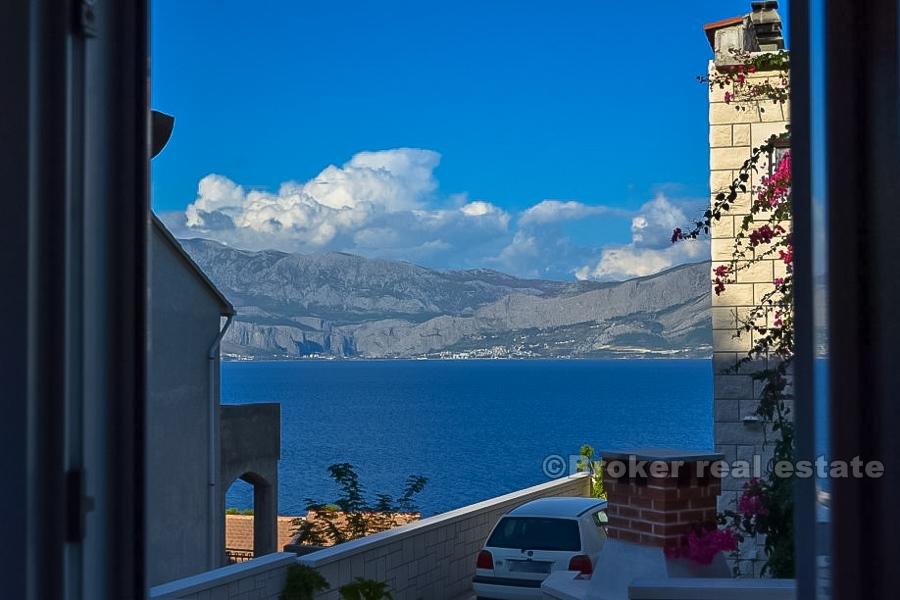 Øya Brac - Frittliggende steinhus