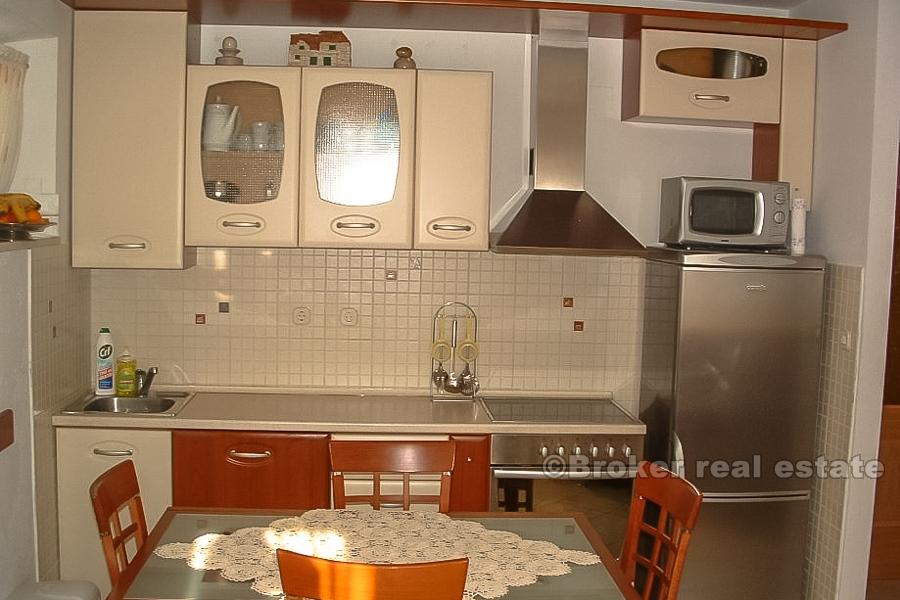 Øya Brac - Frittliggende steinhus