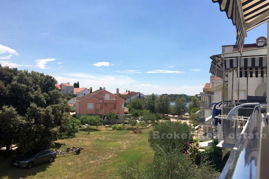 Nära Zadar - duplex lägenhet i området Petrcane