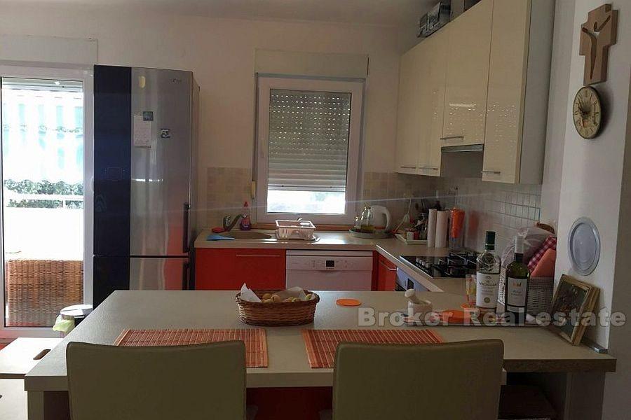 Nær Zadar - duplex leilighet i området Petrcane