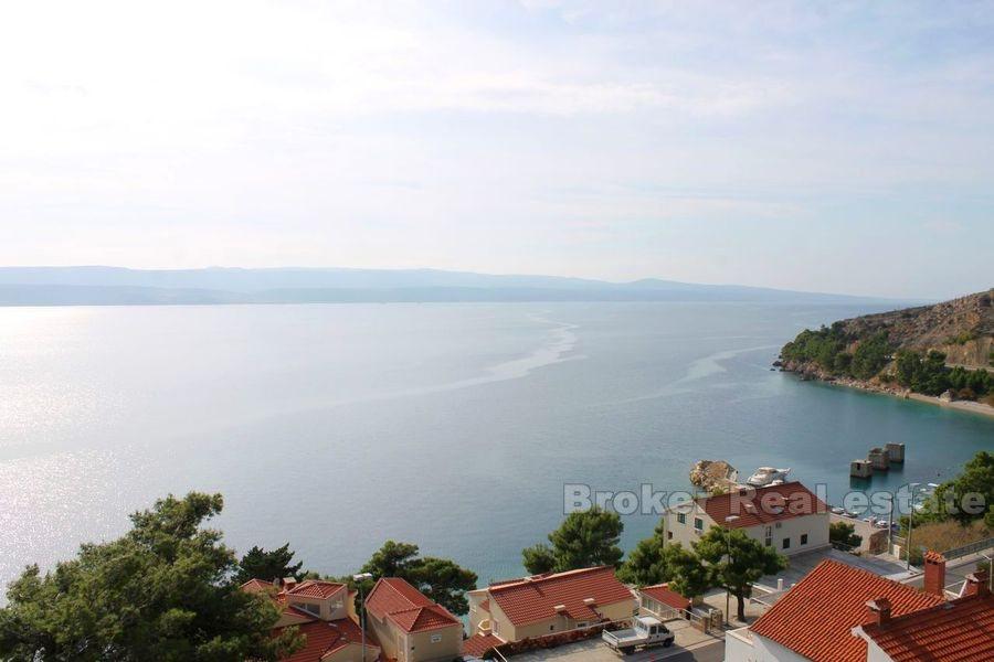 Omiš, samostatný kamenný dom