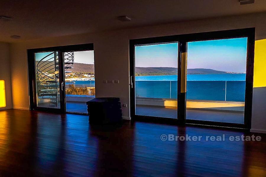 Zadar, novopostavený byt, prvý rade k moru