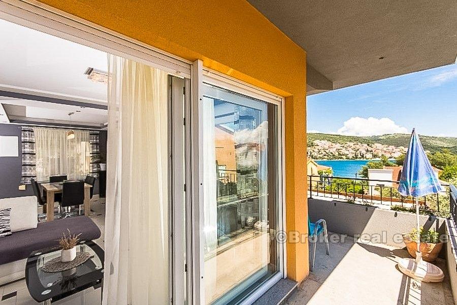 Île de Ciovo, appartement de trois chambres avec vue sur la mer