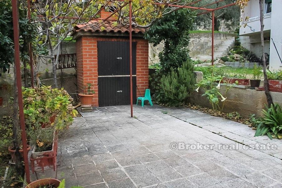 Split područje, dvosobni apartman s pogledom na more