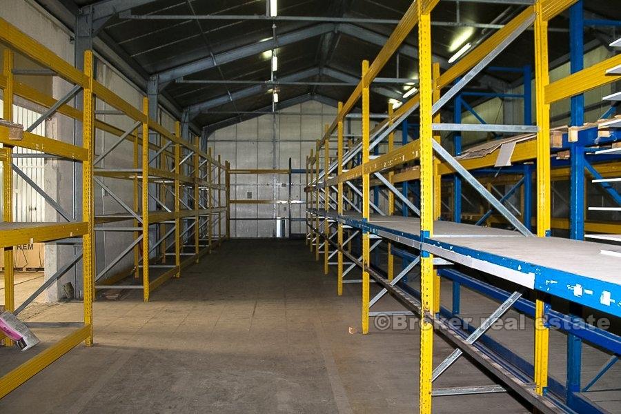 Сплит, бизнес-склад