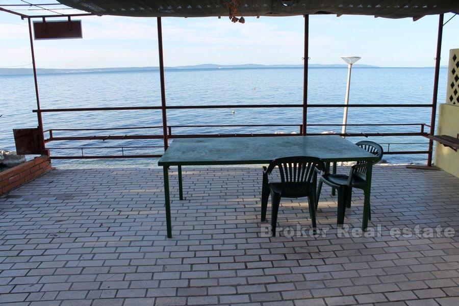 W pobliżu Splitu, bliźniak biznesowo-mieszkalny