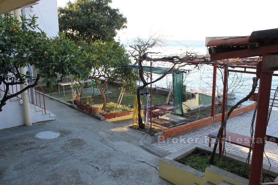 W pobliżu Splitu, bliźniak biznesowo-mieszkalny