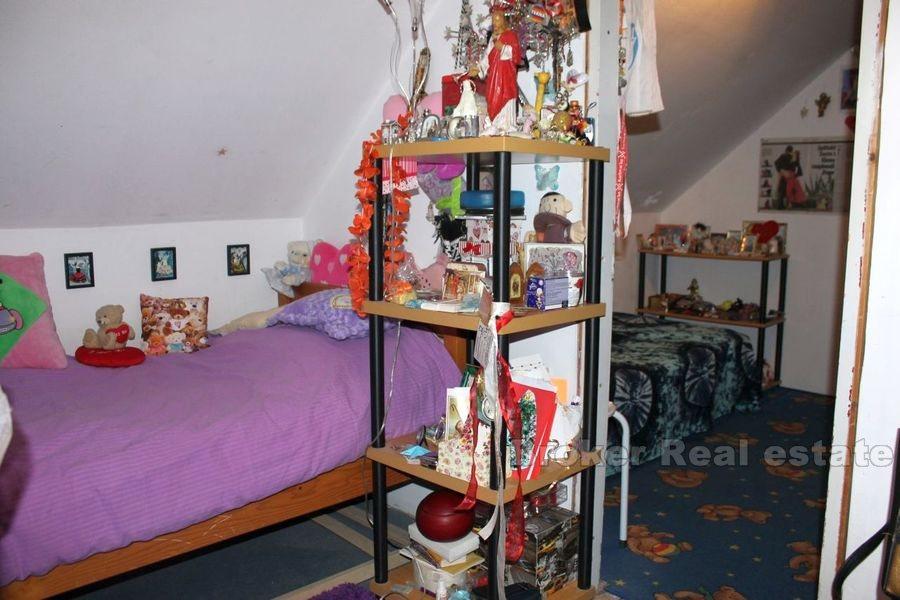 Kastela, tradičný dalmatínsky kamenný dom